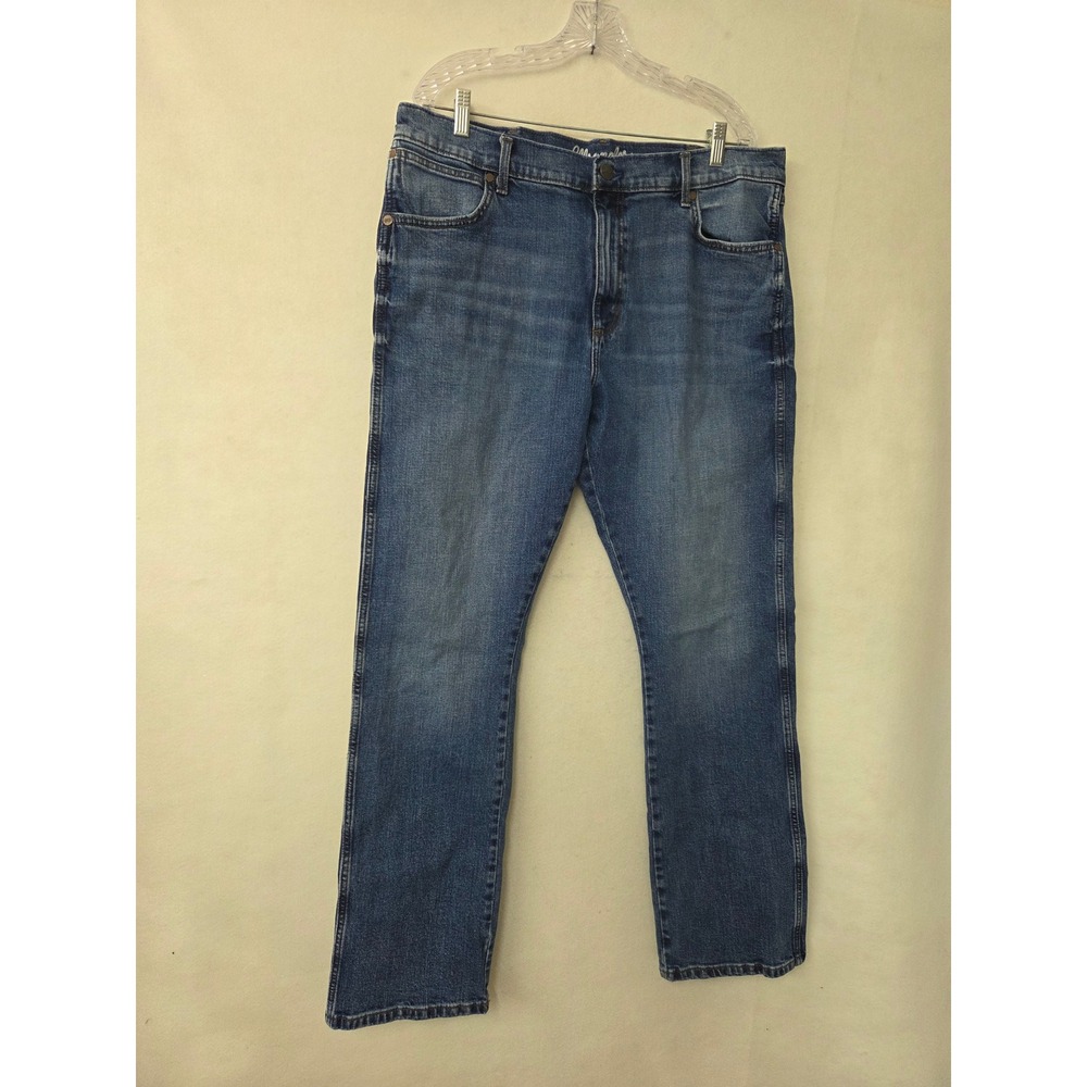 Wrangler Slim Bootcut Jeans Mens 38x34 Blue Retro Western Rodeo Denim Patch Logo